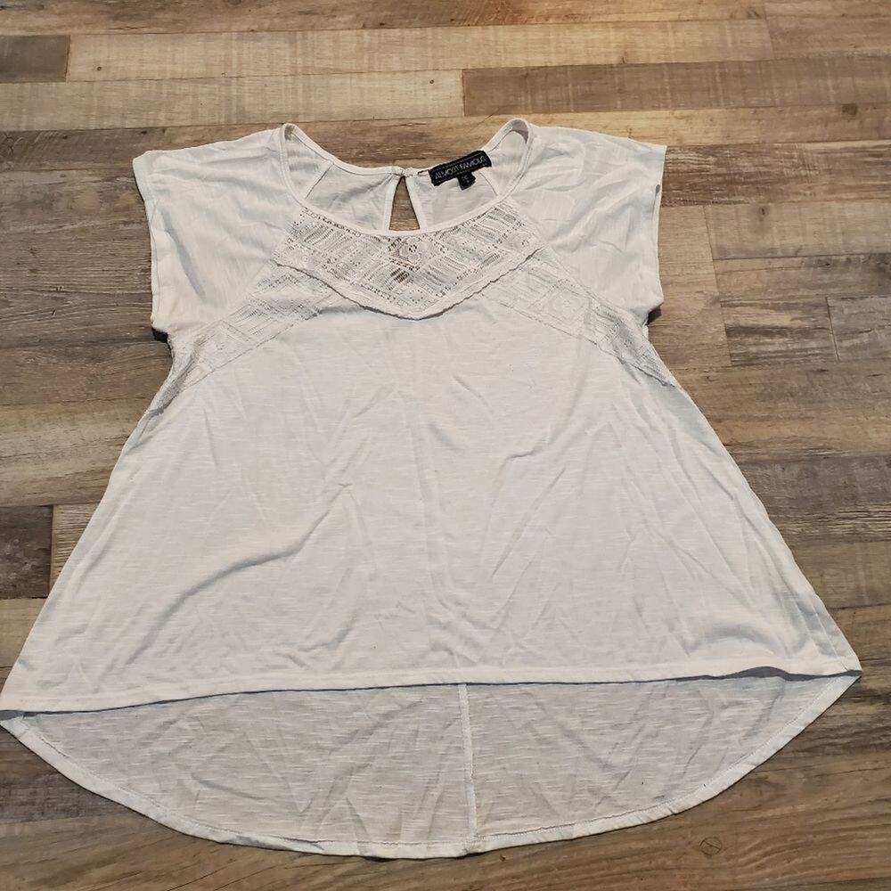 Almost Famous Large womens white blouse